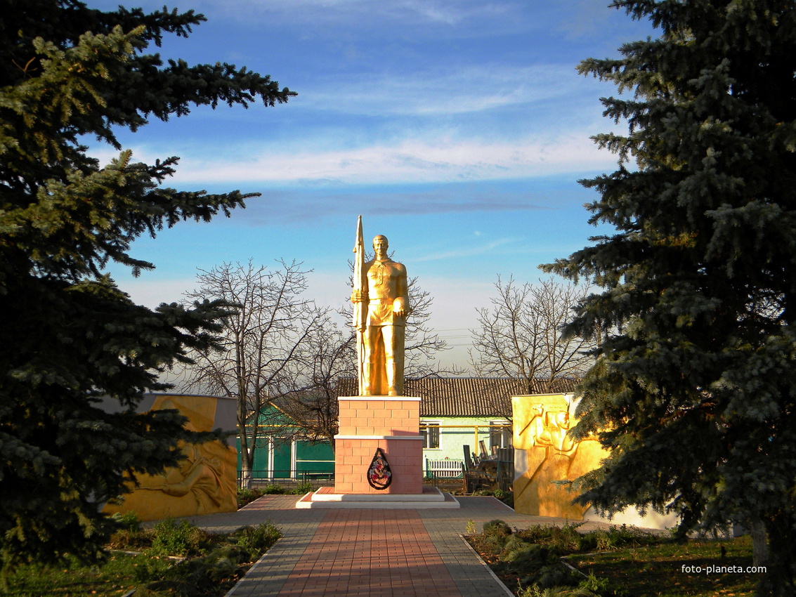 Памятник Воинской Славы в селе Хомутцы