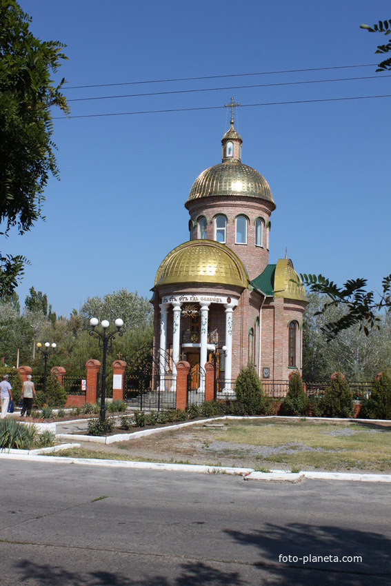 Бердянск. Православный храм во имя Святого целителя Пантелеймона.