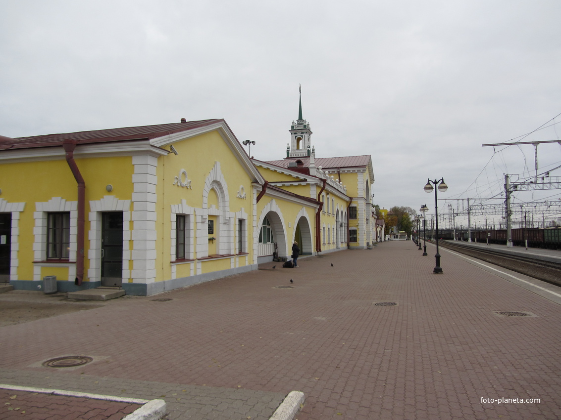 Вокзал Волхова