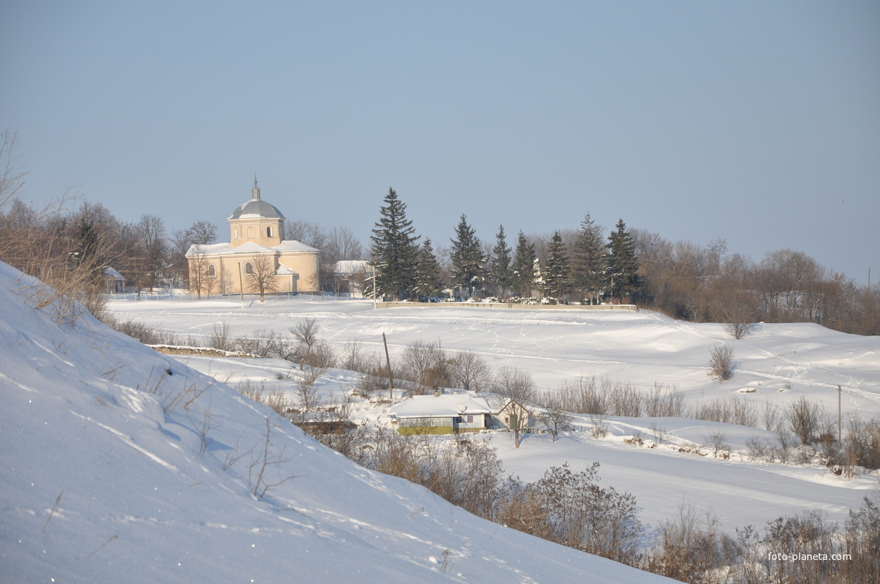 Церьковь села Яланец.Зима 2013г.