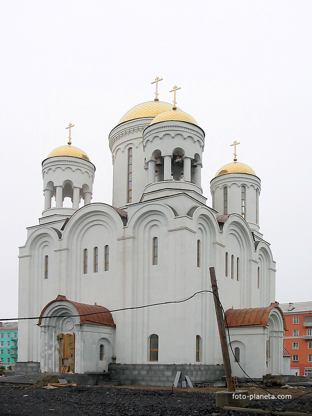 Серов, 2005 г. Церковь Спаса Преображения