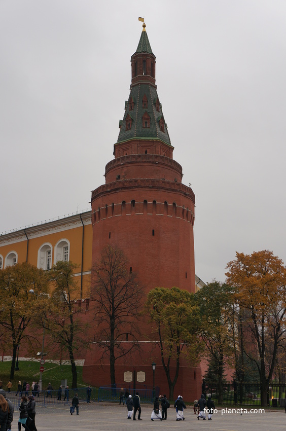 Угловая Арсенальная башня