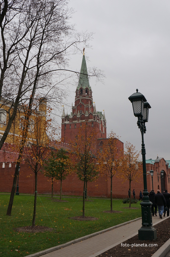 Троицкая башня