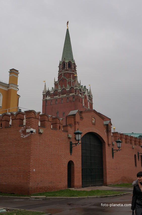 Троицкая башня