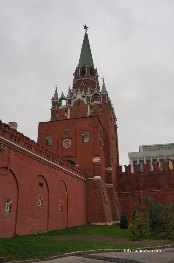 Троицкая башня и Троицкий мост