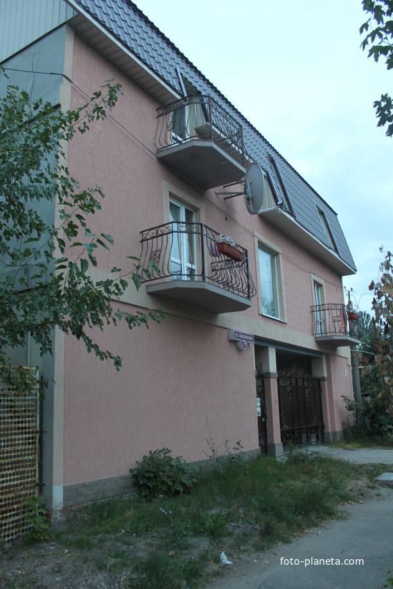 Бердянск. Ул. Лиепайская, 79.