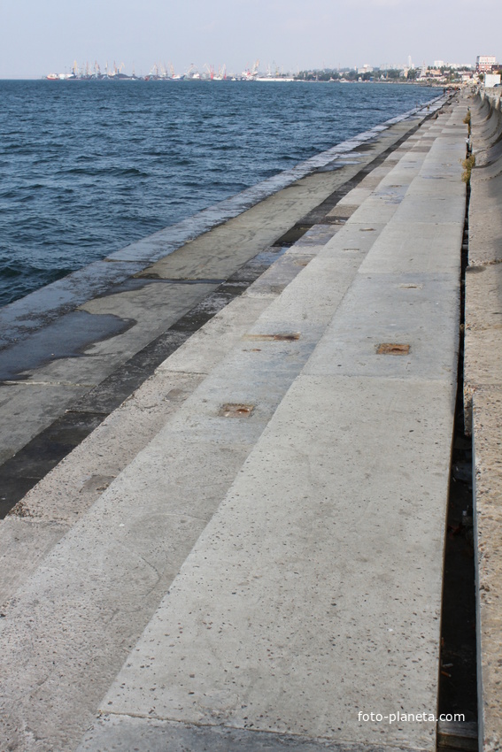 Бердянск. Набережная.