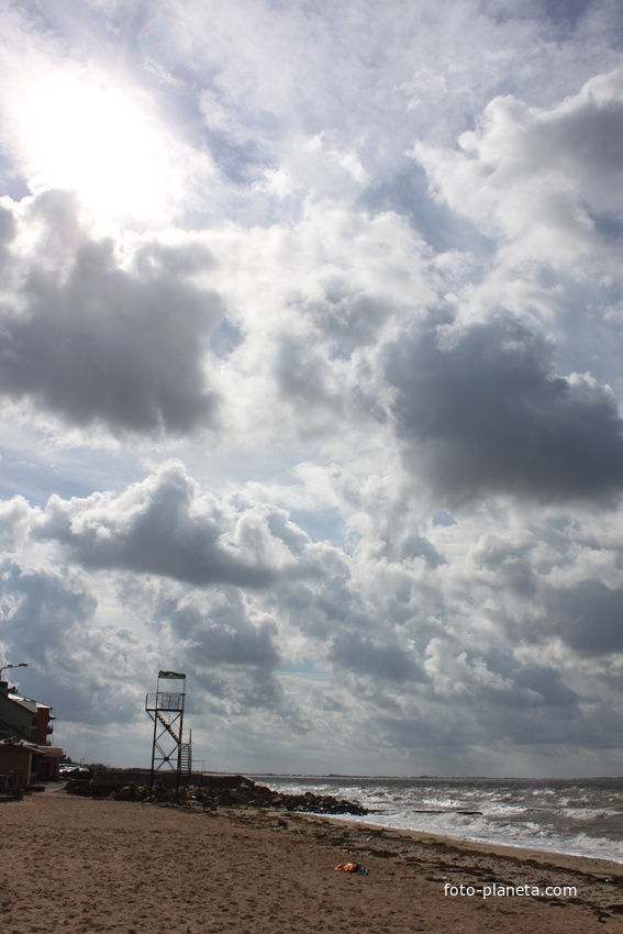 Бердянск. Пляж в микрорайоне Лиски.