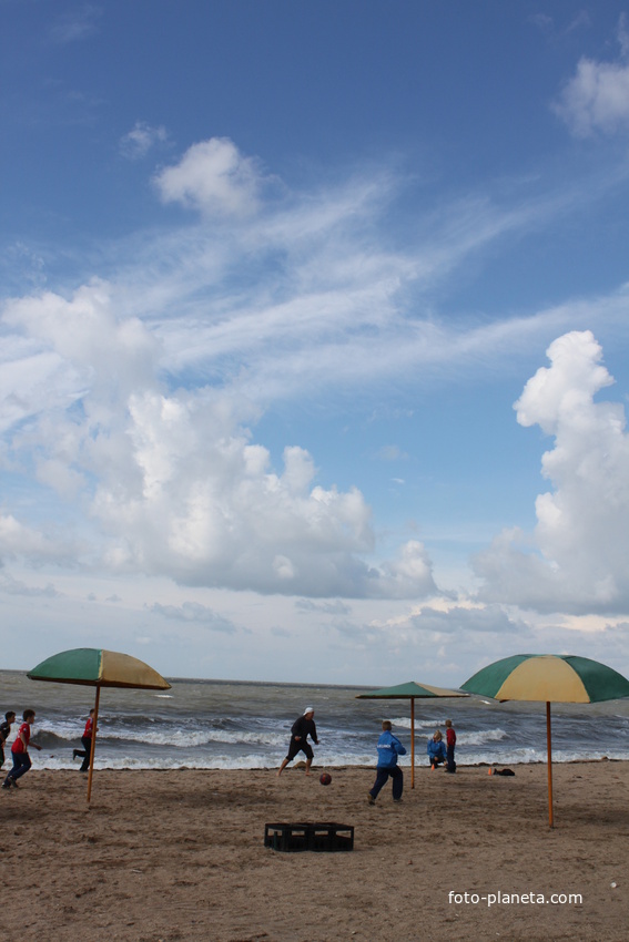 Бердянск. На центральном пляже.