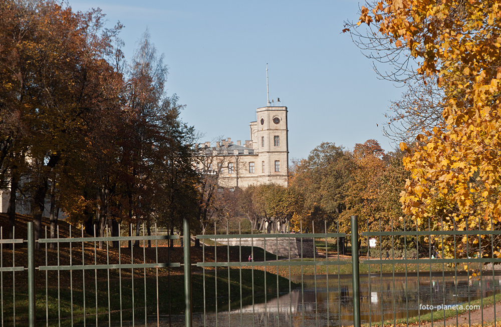 Вид на Гатчинский парк