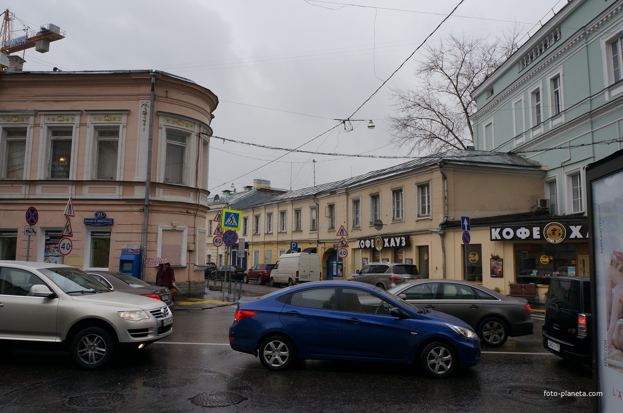 Калашный переулок