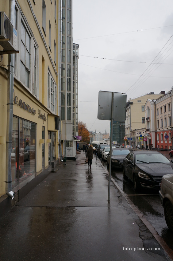 По Большой Никитской