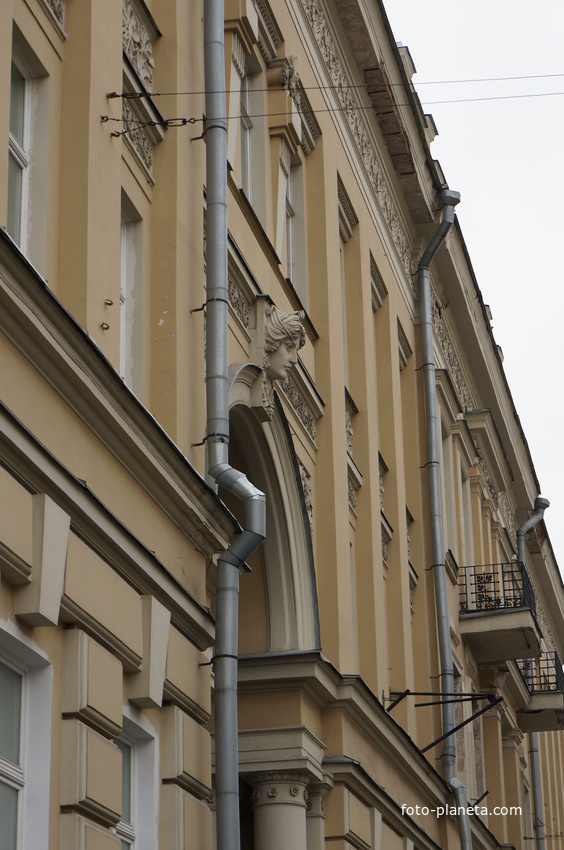 Большая Никитская улица, 4. Фасад