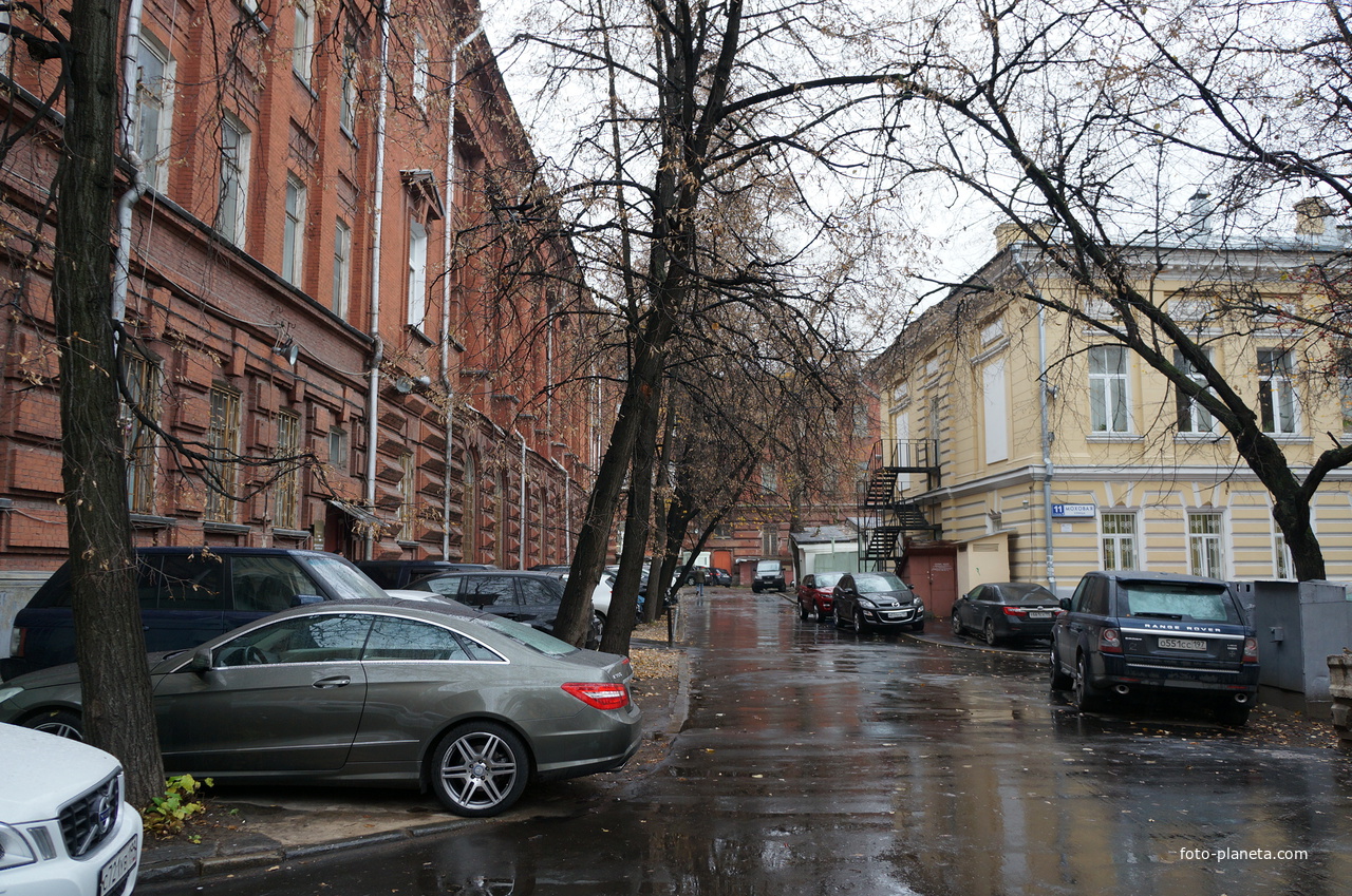 Большая Никитская (Герцена) улица. Зоологический музей