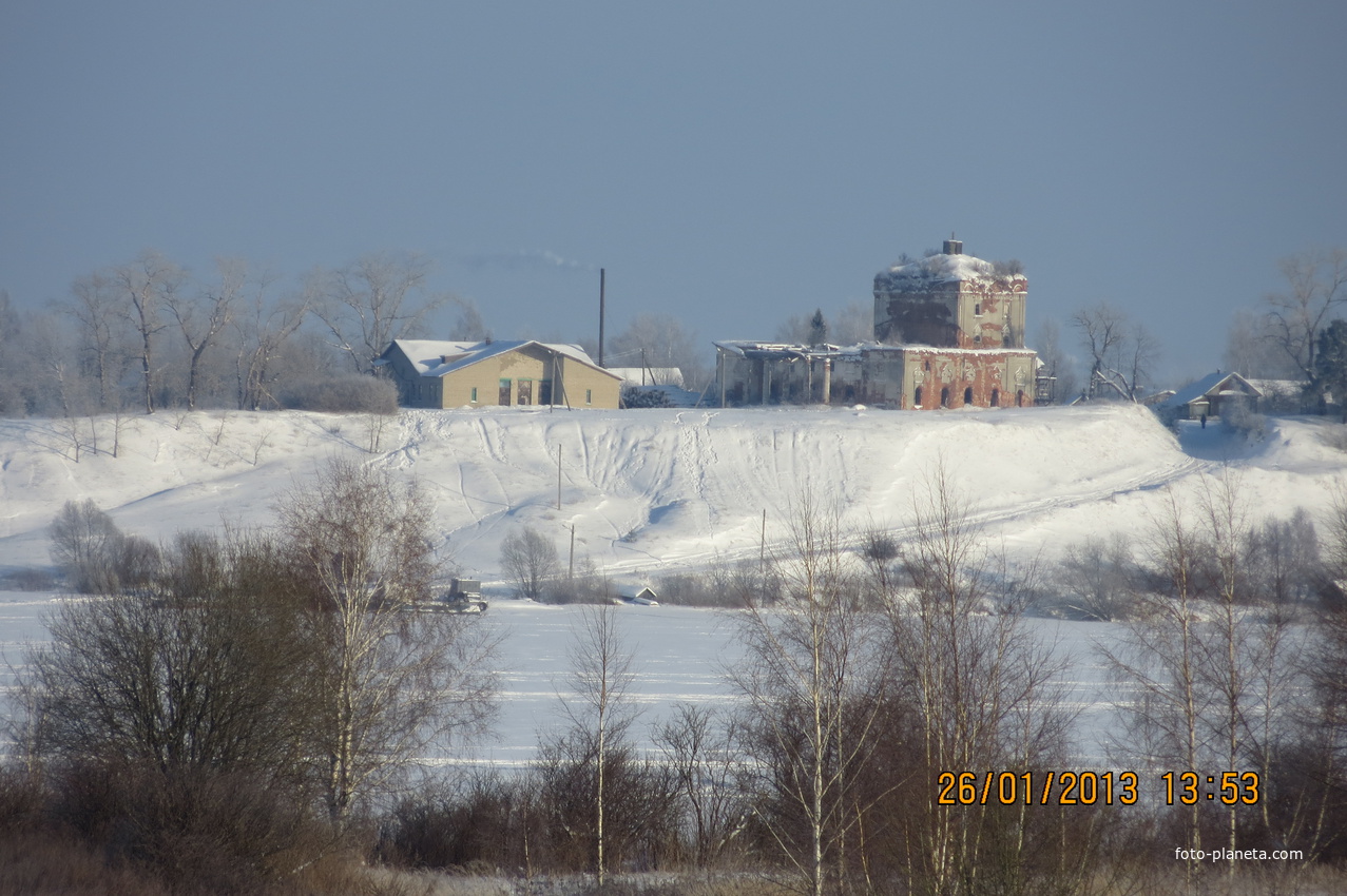 вид на столпинский берег зимой