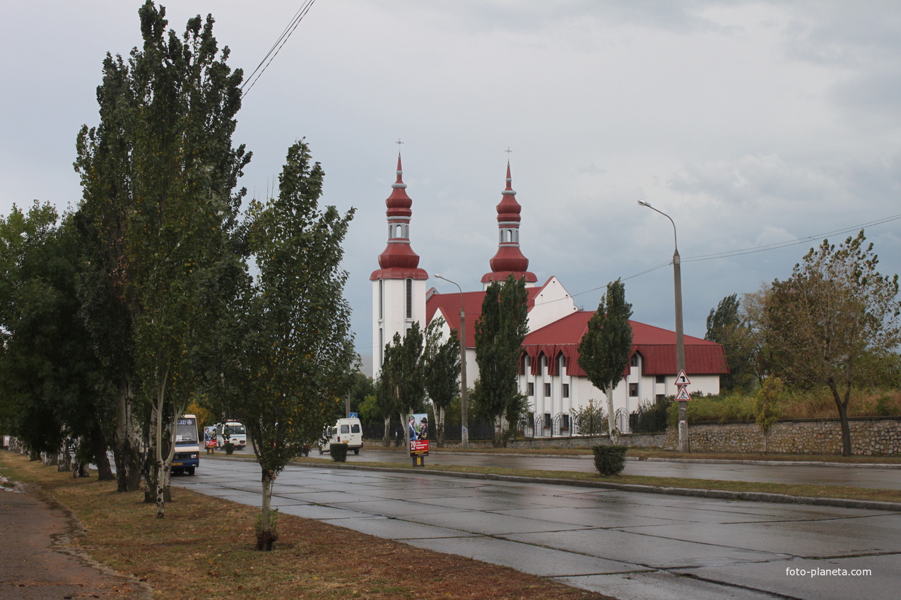 Бердянск. Католический храм.