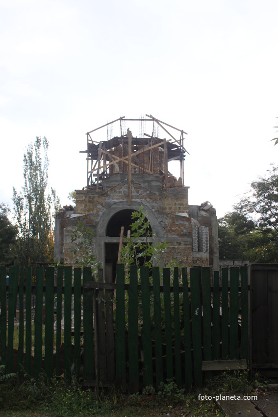 Бердянск. Строительство храма во имя Святителя Луки Крымского.