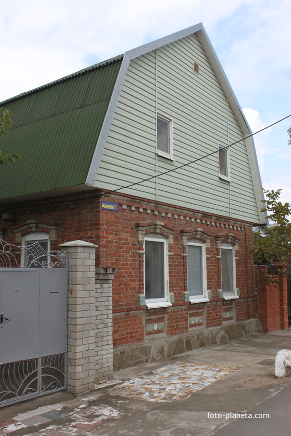 Бердянск. Ул. Фурманова, 34.