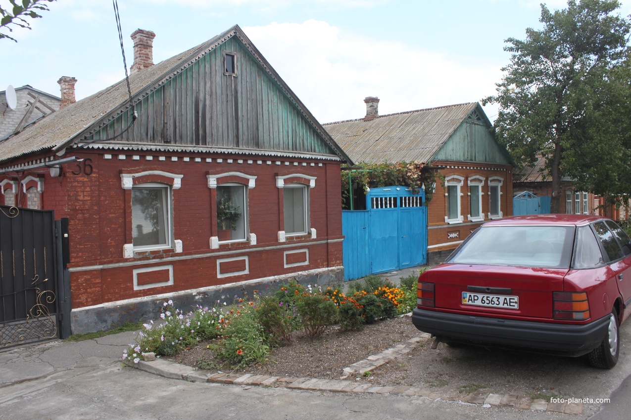 Бердянск. Ул. Дачная, 36.