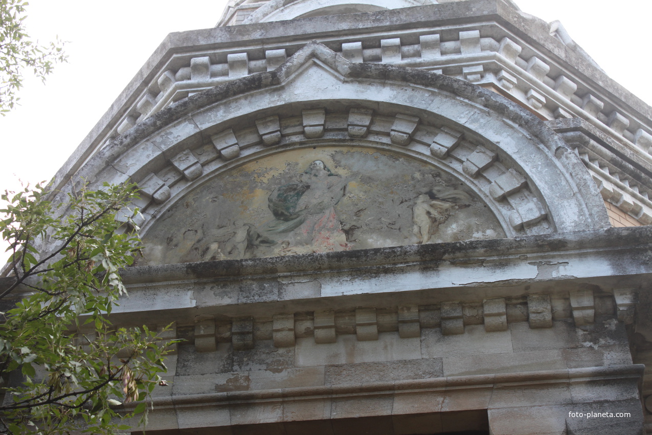 Бердянск. Фрагмент часовни-усыпальницы купцов Константиновых.