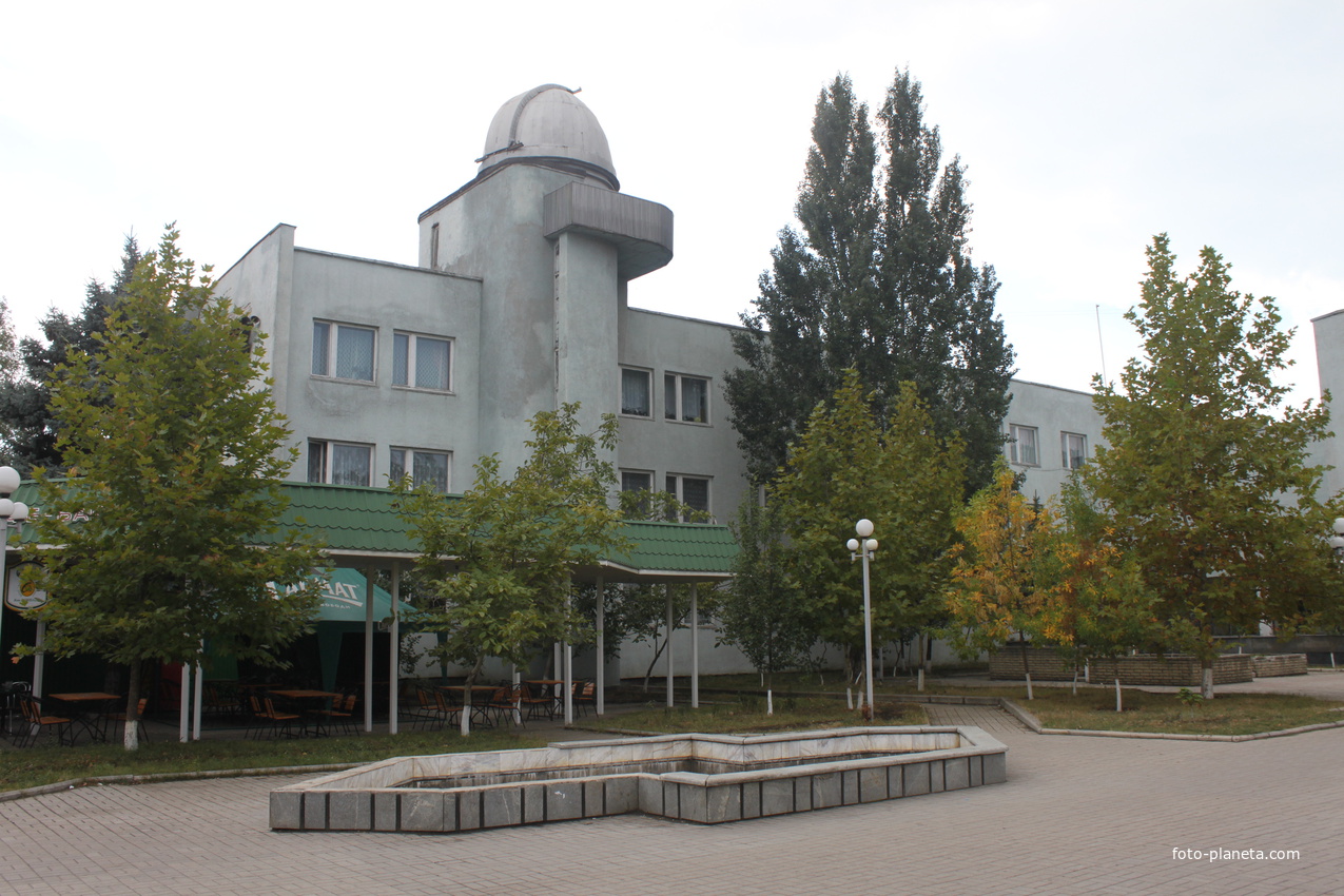 Бердянск. Центр творчества имени Жени Рудневой.