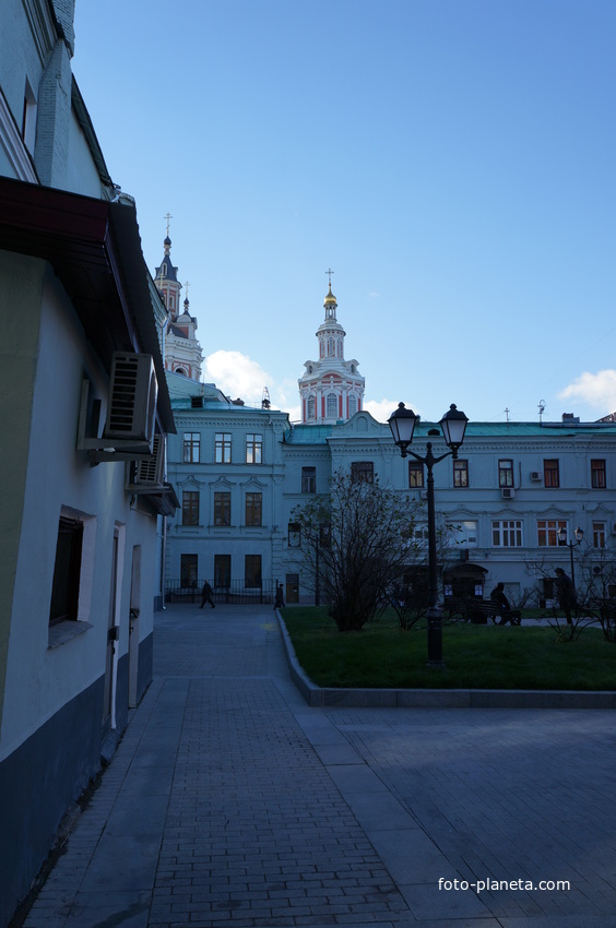 Бывшие кельи Никольского монастыря