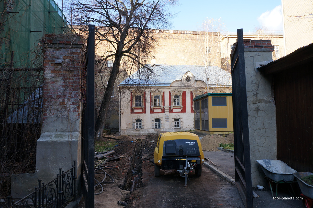 богоявленский переулок в москве