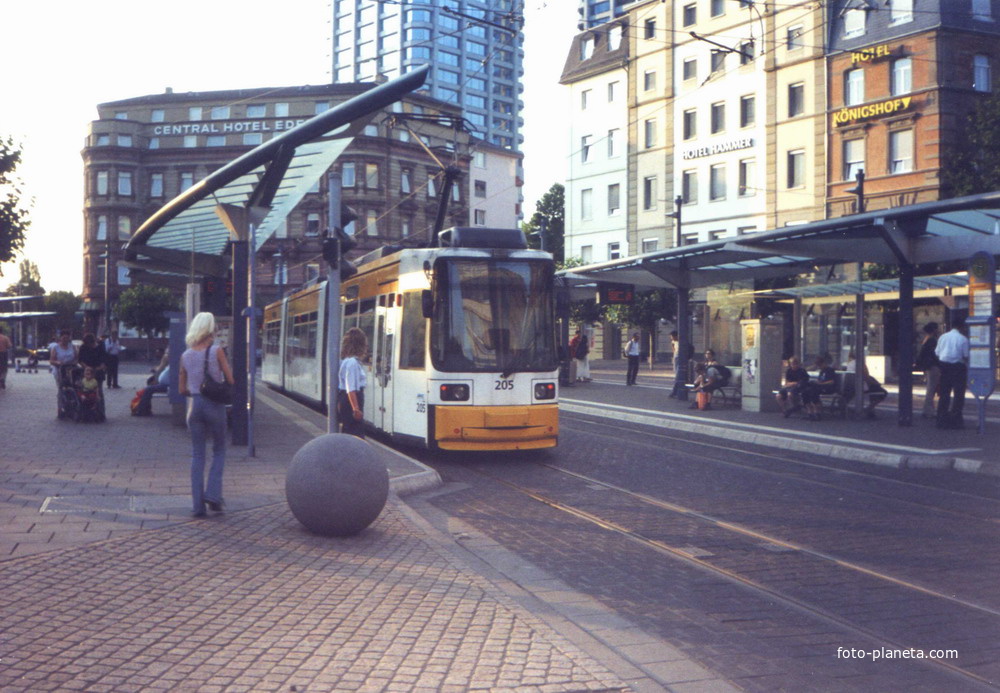 Майнц, Bahnhofplatz 2001 г.