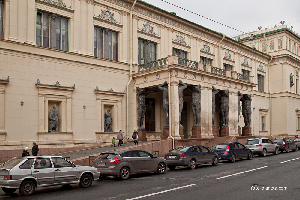 Улица Миллионная