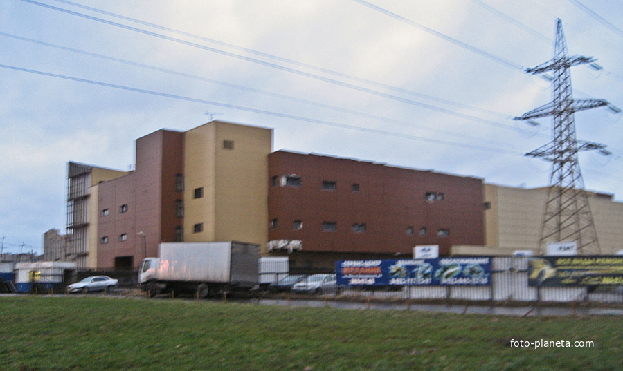 Здание на Балканской площади