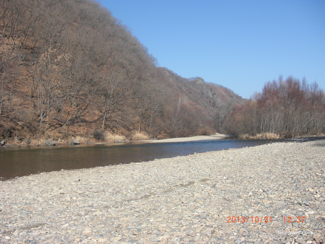 река Сучан,нижняя скалка.