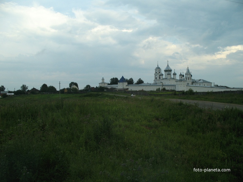 Никитский монастырь - этот самый древний монастырь в Переславском крае