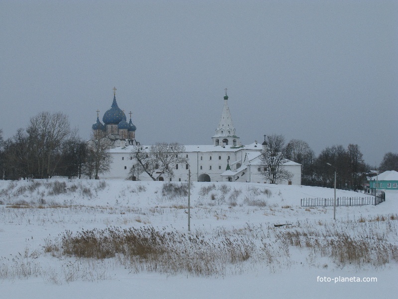 Вид на Суздальский кремль