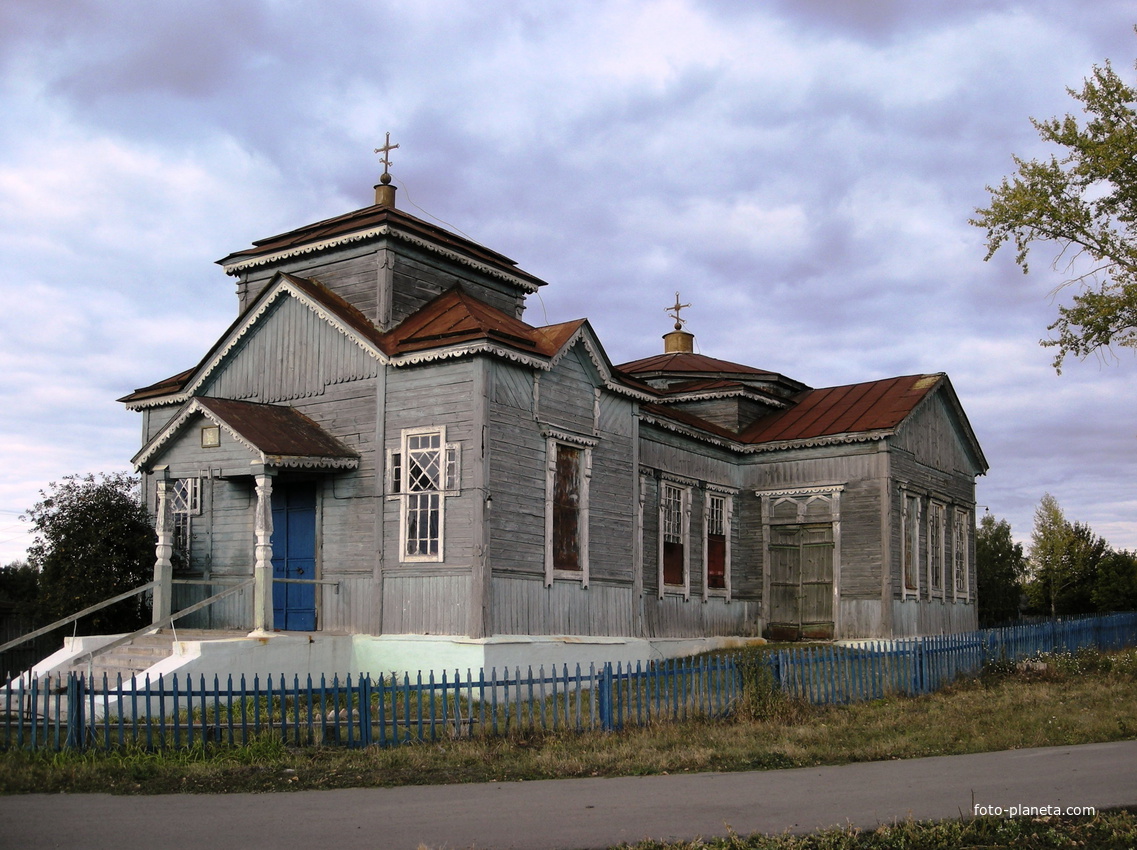Успенский храм в селе Соколовка до реставрации