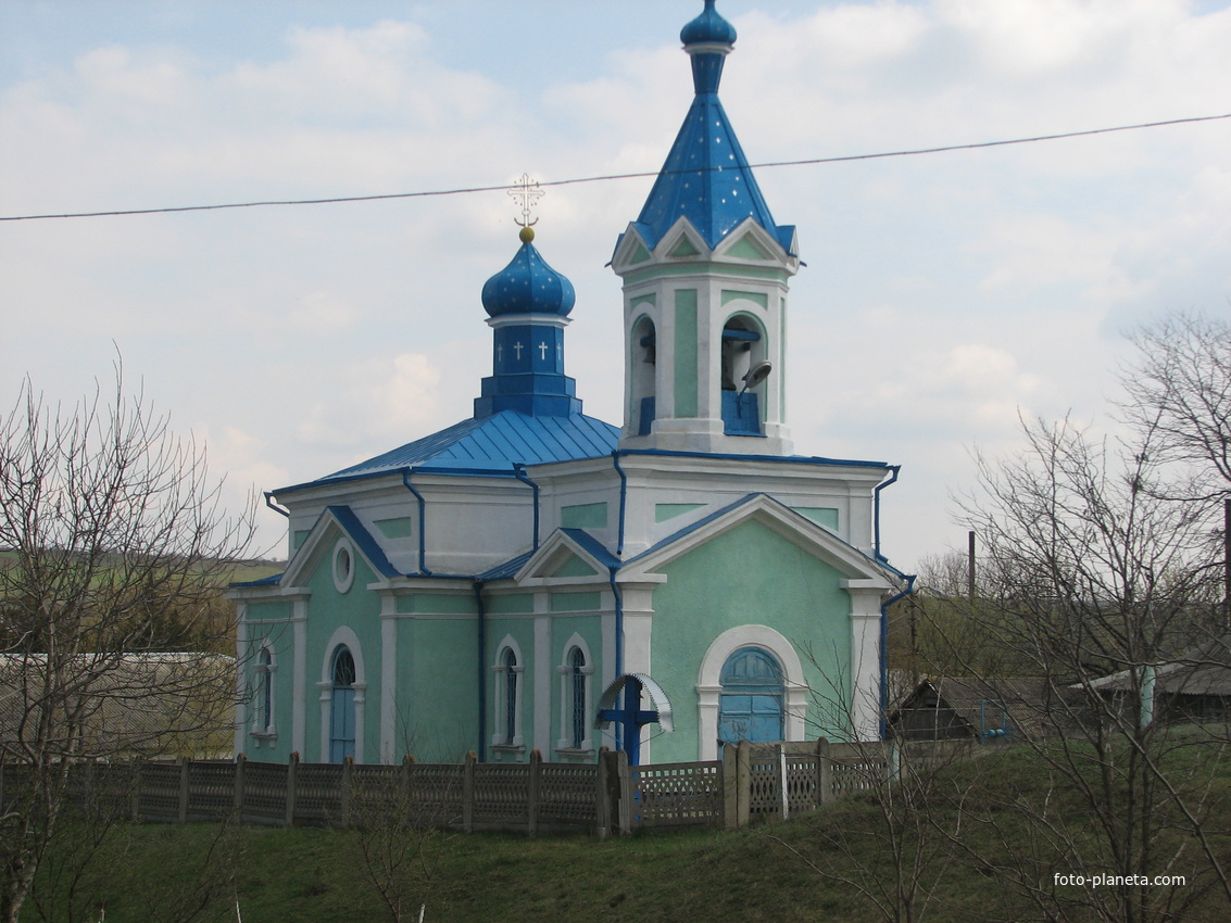 Наша церковь, май 2010г, с. Семеновка, Штефан Водэ, Молдова