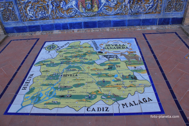 Карта области Севилья (пано из керамической плитке на Площади Испании)