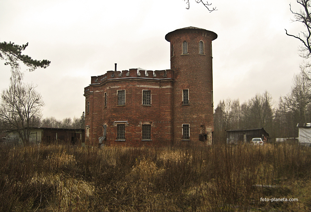 Пенсионерная конюшня