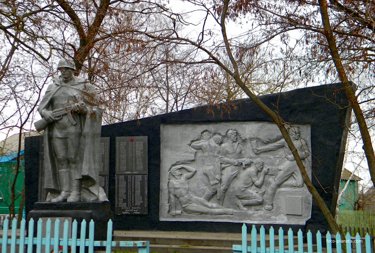 Памятник Воинской Славы в селе Нежеголь