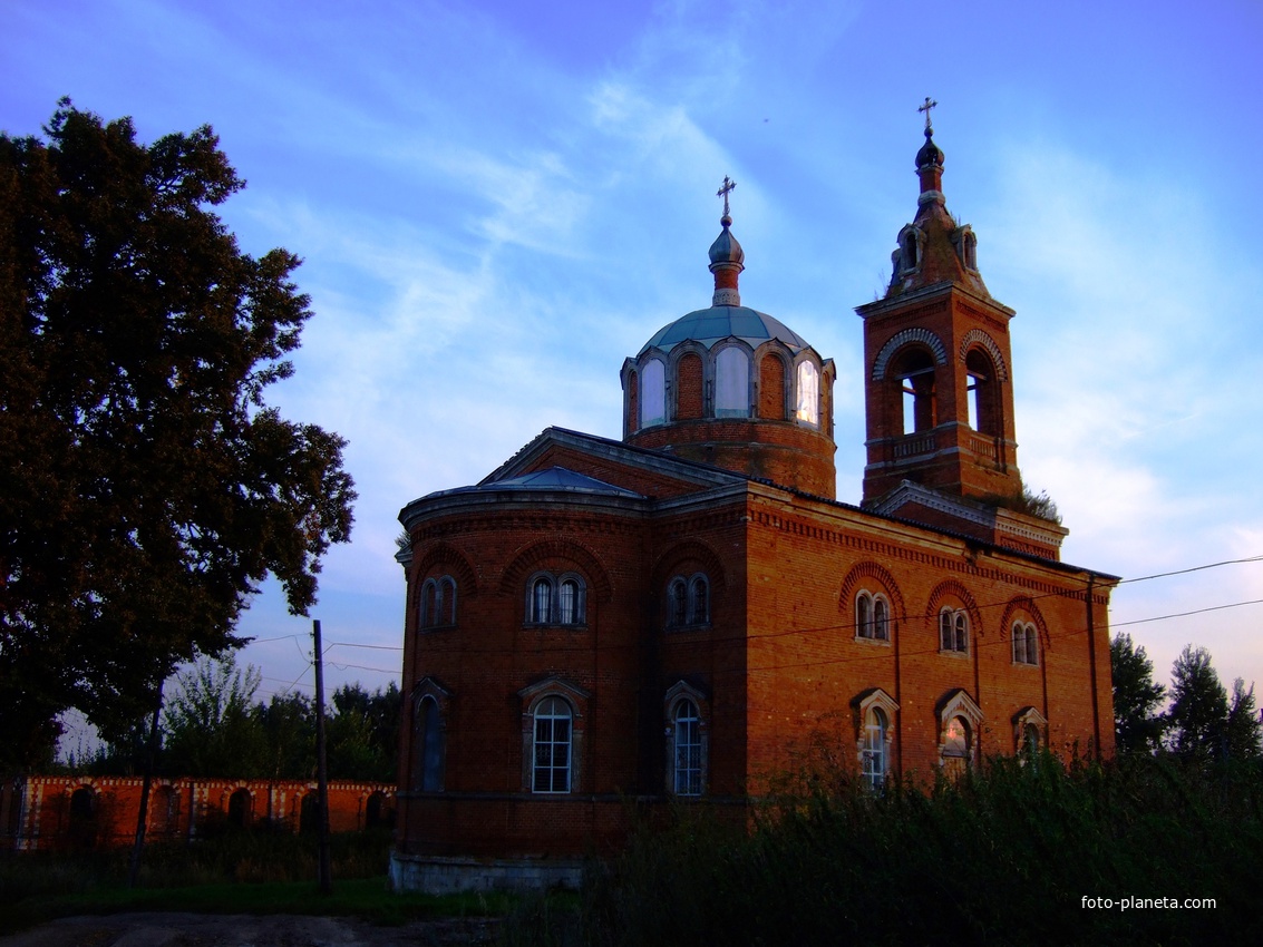 Церковь Тихона Задонского, на закате