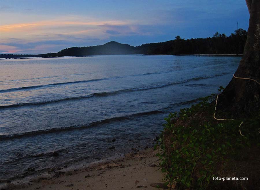 Вечер в бухте. Прилив