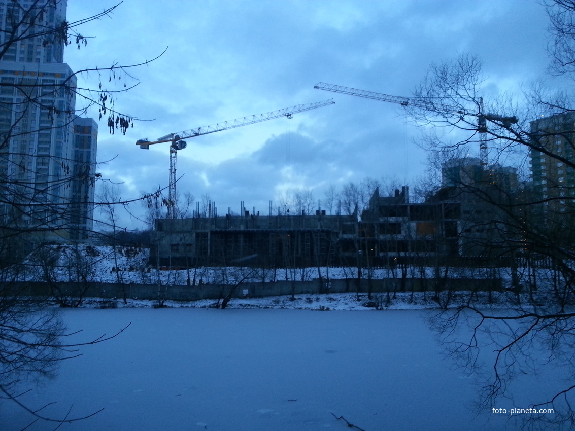 Вечерняя стройка