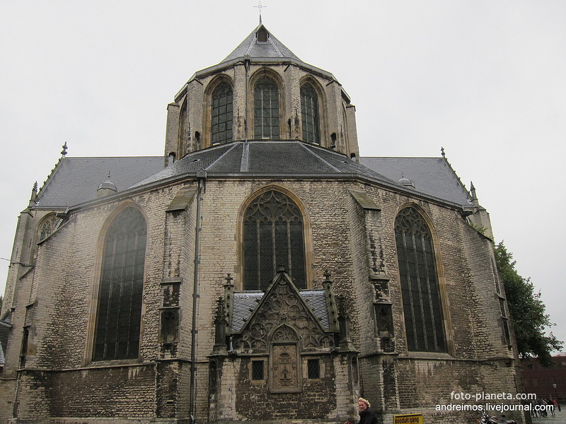 Церковь Св.Лаврентия (Sint-Laurenskerk)