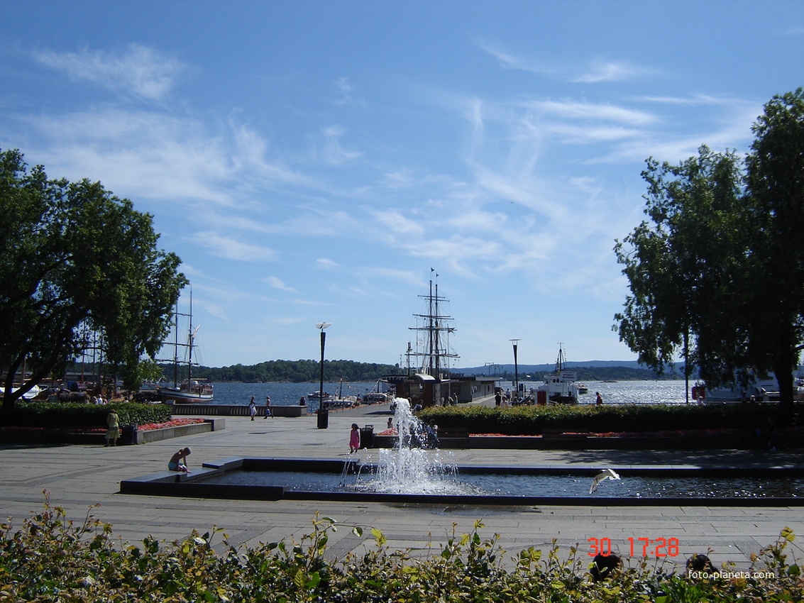 Осло, вид перед Ратушей