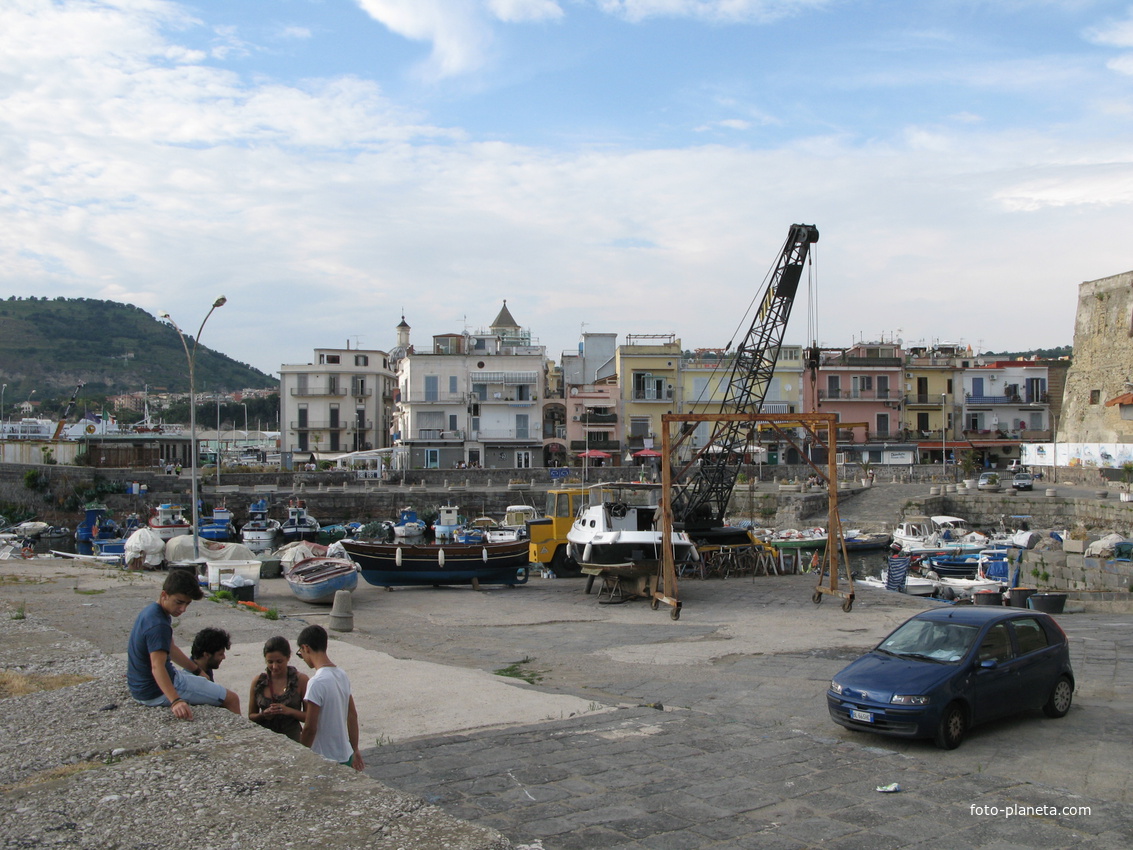 Pozzuoli 04/07/2013