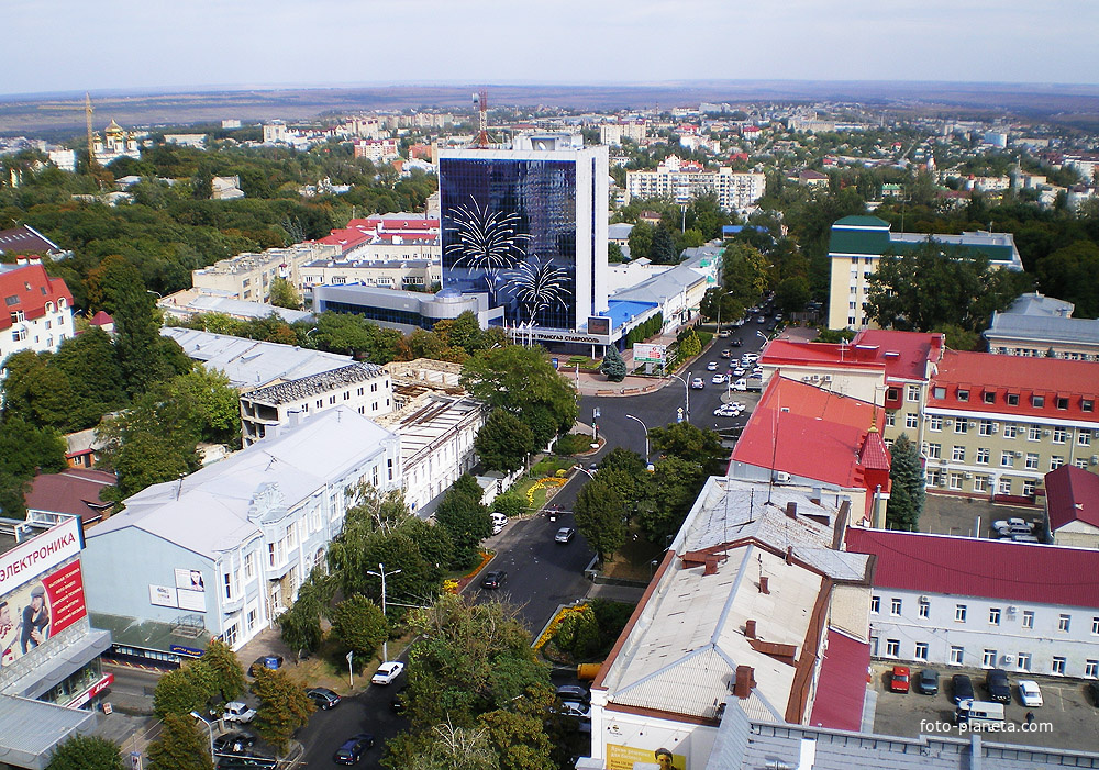 Центр г.Ставрополь. ул.Дзержинского в сторону нижней части города