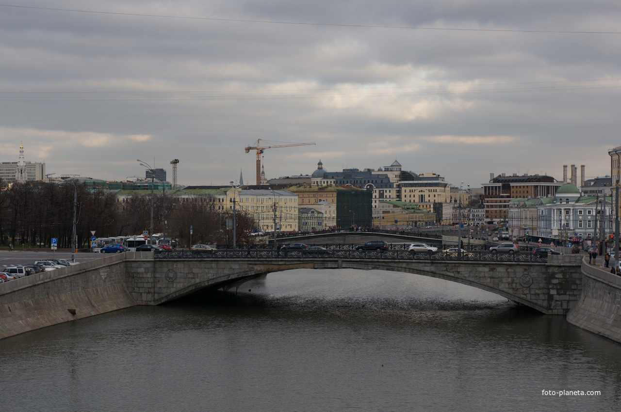 Большой каменный мост в москве фото