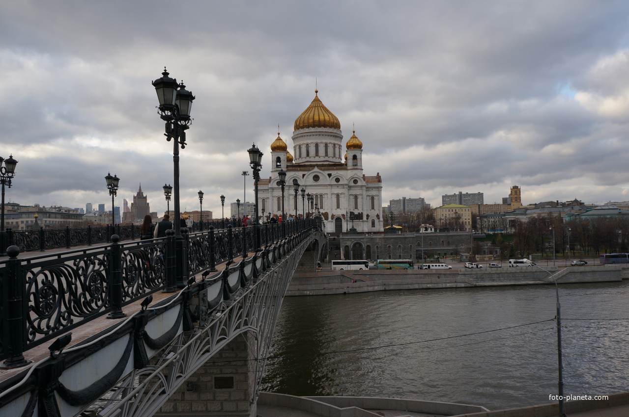 Собор Христа Спасителя на Москва реке