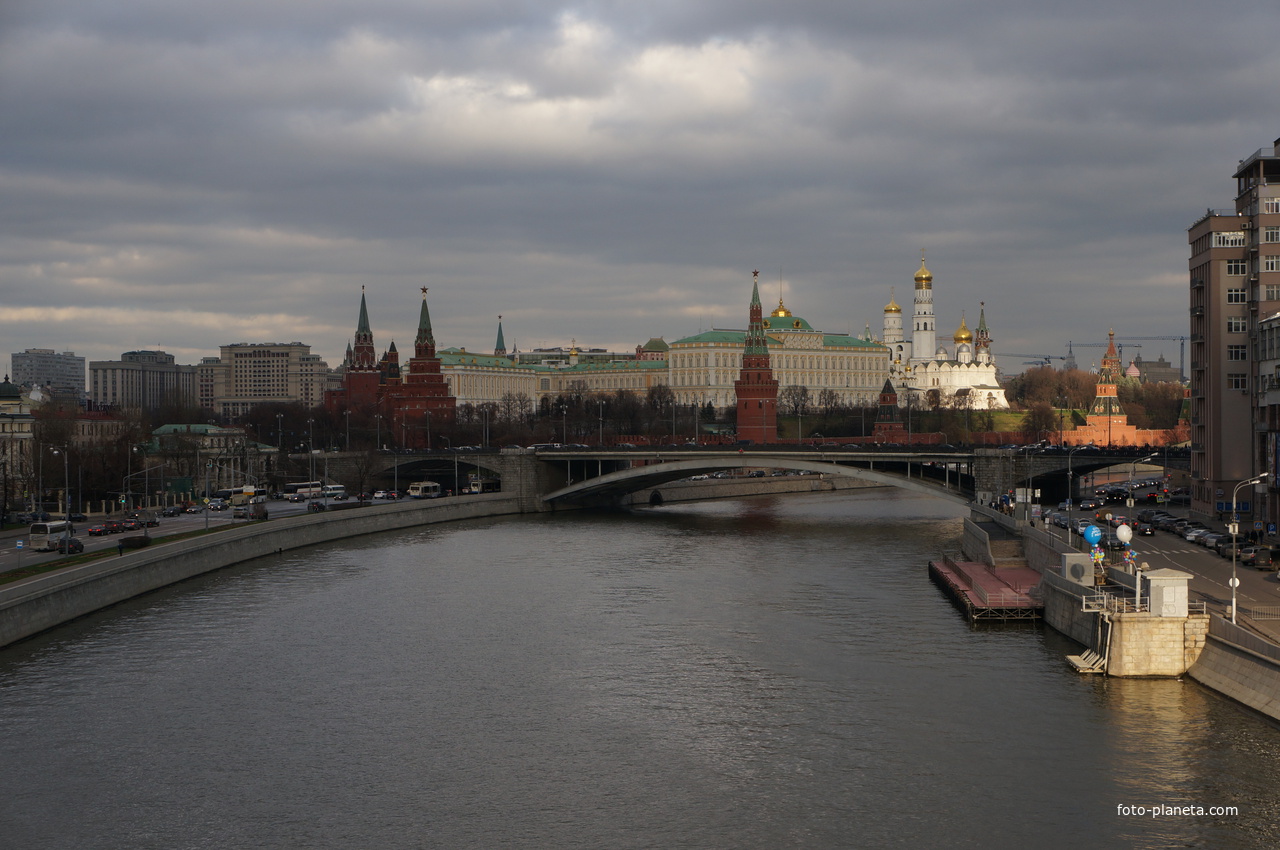 Кремль, Большой Каменный мост