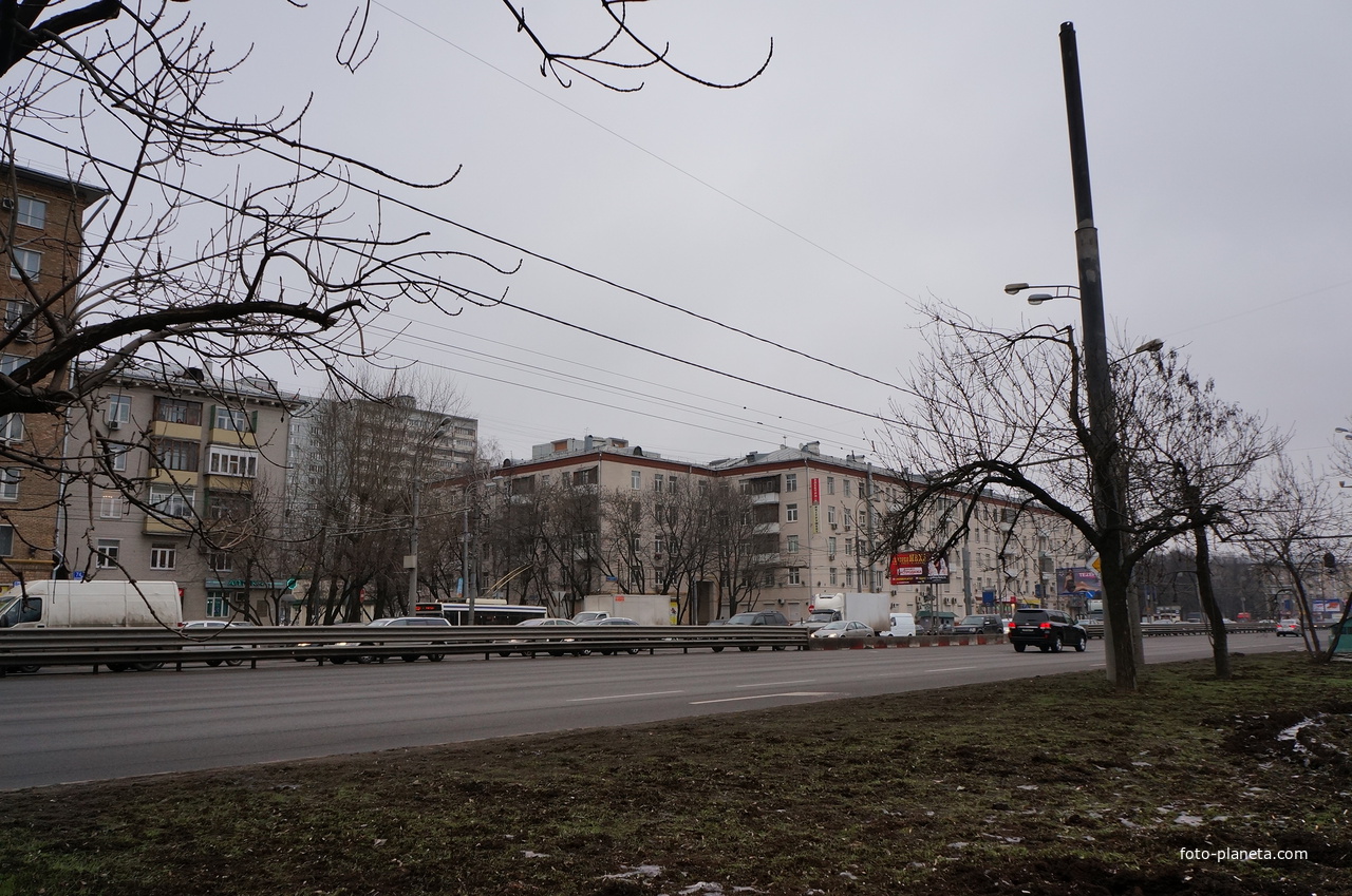 Пересечение Варшавского шоссе и Болотниковской улицы