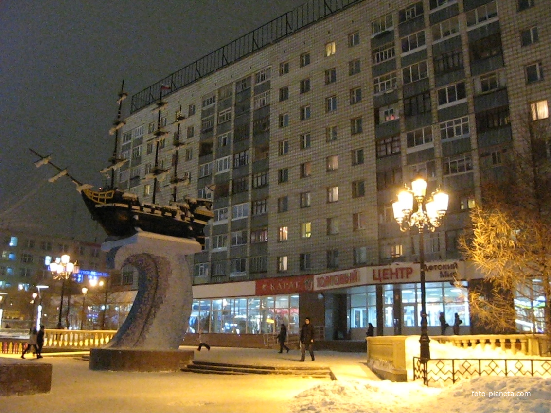 Сыктывкар декабрь 2013 сквер Детский мир